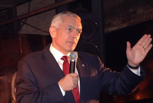 Wesley_Clark_speaking01.jpg