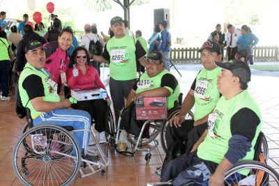 photo ATLETAS SENSIBILIZACION 2_zpsusxbrlx8.jpg