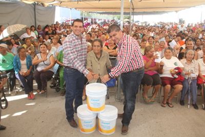 photo PINTURACOLONIABOCANEGRA48_zpsab85a5ca.jpg