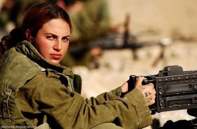 Israeli_Army_Girls_10.jpg