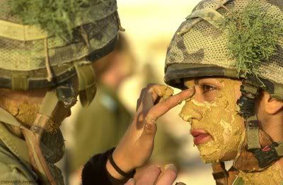 Israeli_Army_Girls_11.jpg