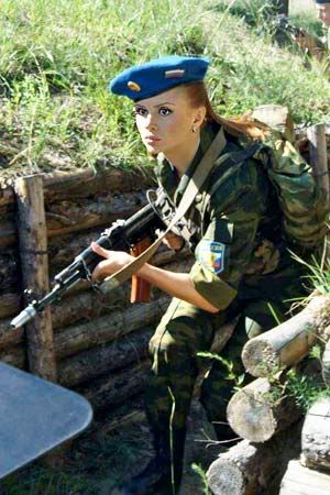 russian_military_girls011.jpg