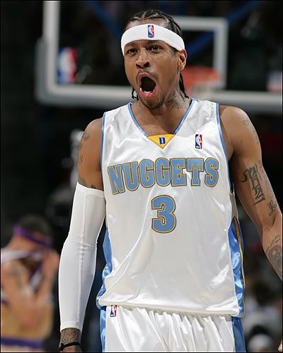 allen iverson fotos. Allen Iverson lays it all on