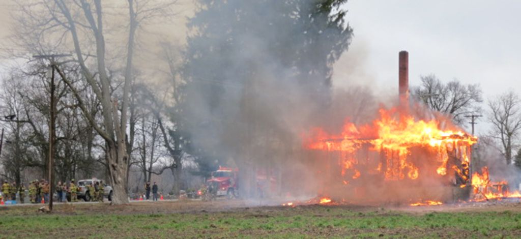 IMAGE: http://i180.photobucket.com/albums/x271/shihracer/IMG_0077.jpg