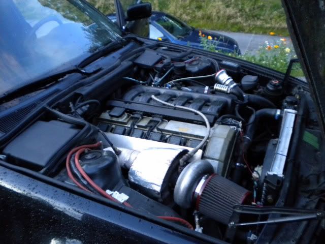 http://i180.photobucket.com/albums/x312/anders__90/Bmw%20E34%20525%20Turbo/DSCN3988.jpg