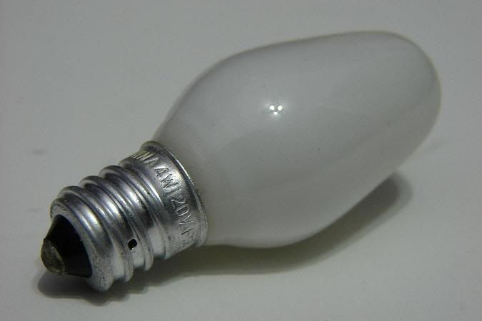 Brand: Philips Lighting Watts: 4w. Type: Coated Incandescent Lamp BT-15