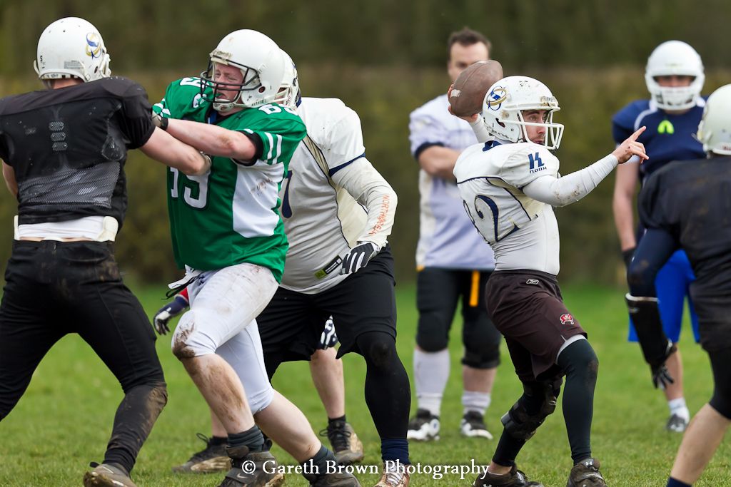 IMAGE: http://i180.photobucket.com/albums/x45/gaz-84/OutDoorTraining2014-2-23-56-1.jpg~original