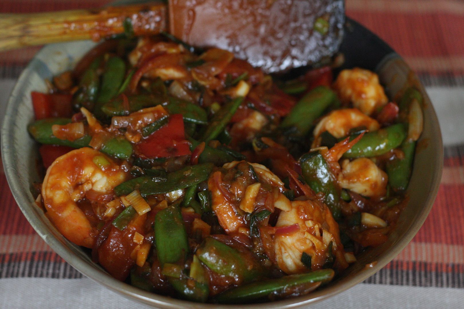 Shrimp stir fry with Red Bell Peppers and Snow Peas | Daily Musings ...