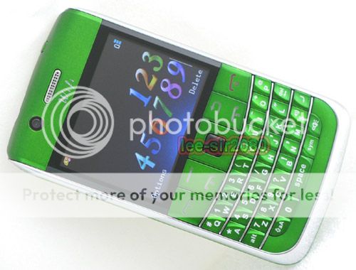 Unlocked WIFI TV Tri Sim QWERTY cell phones T9900 Green  