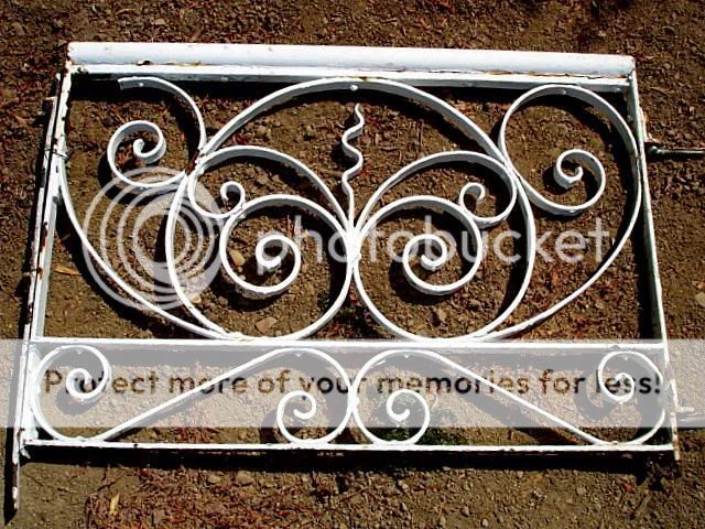 ANTIQUE WROUGHT IRON GARDEN GATE BALCONY RAILING HINGE  