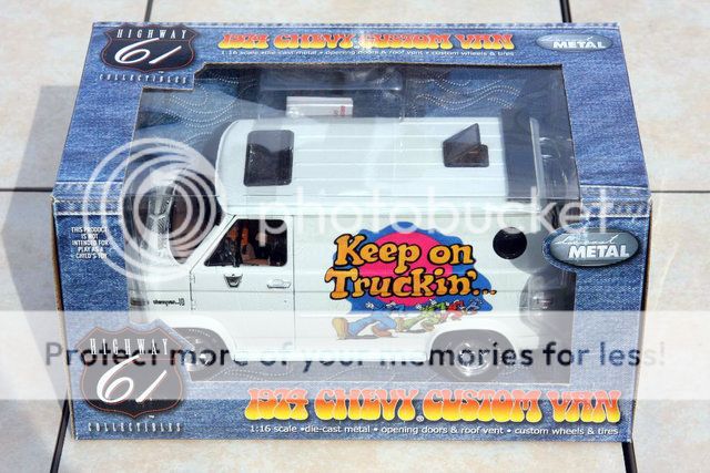 16 1/18 Highway 61 1974 Custom Chevy Van White Keep On Truckin