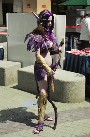 https://i180.photobucket.com/albums/x52/warsong_2007/cosplay/night_elf2.jpg
