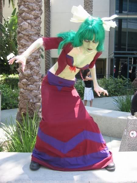 https://i180.photobucket.com/albums/x52/warsong_2007/cosplay/undead_lock.jpg